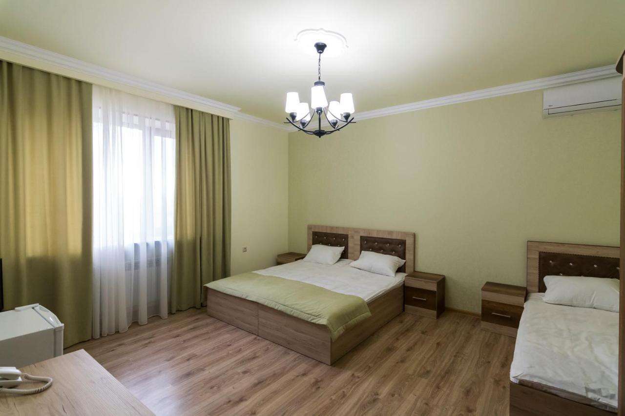 Afa Hotel & Guest House Yerevan Exterior foto