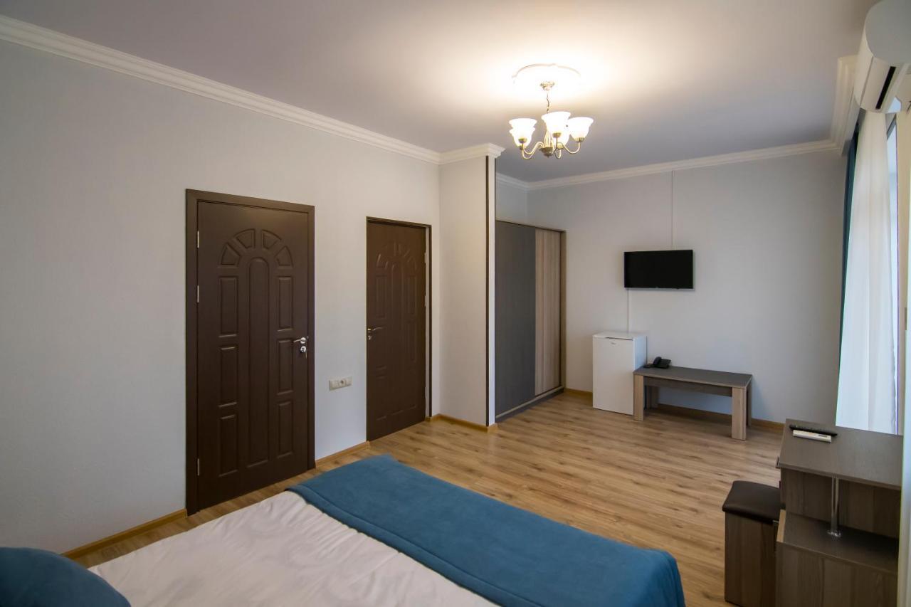 Afa Hotel & Guest House Yerevan Exterior foto