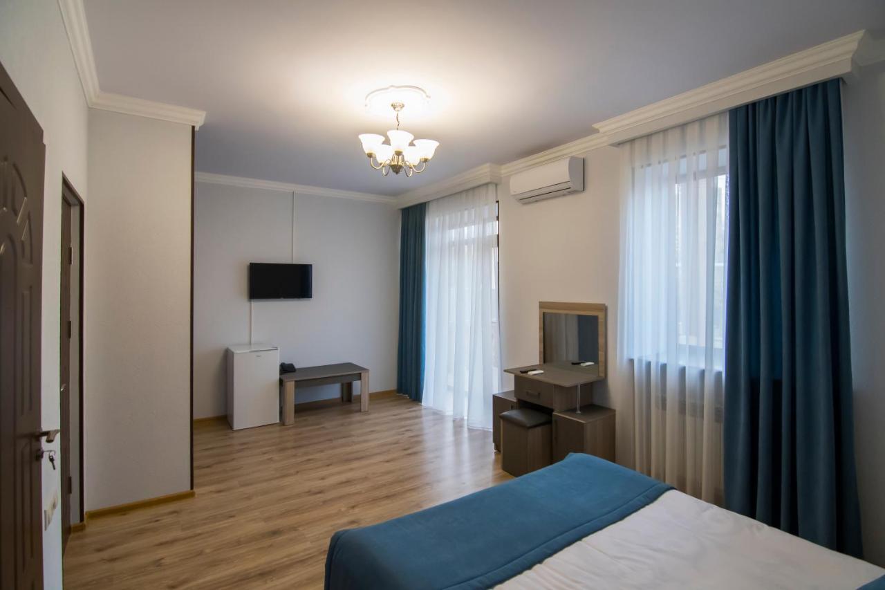 Afa Hotel & Guest House Yerevan Exterior foto